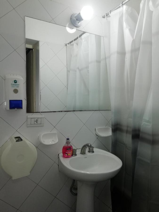 Katana Capsule Hostel Мендоса Экстерьер фото