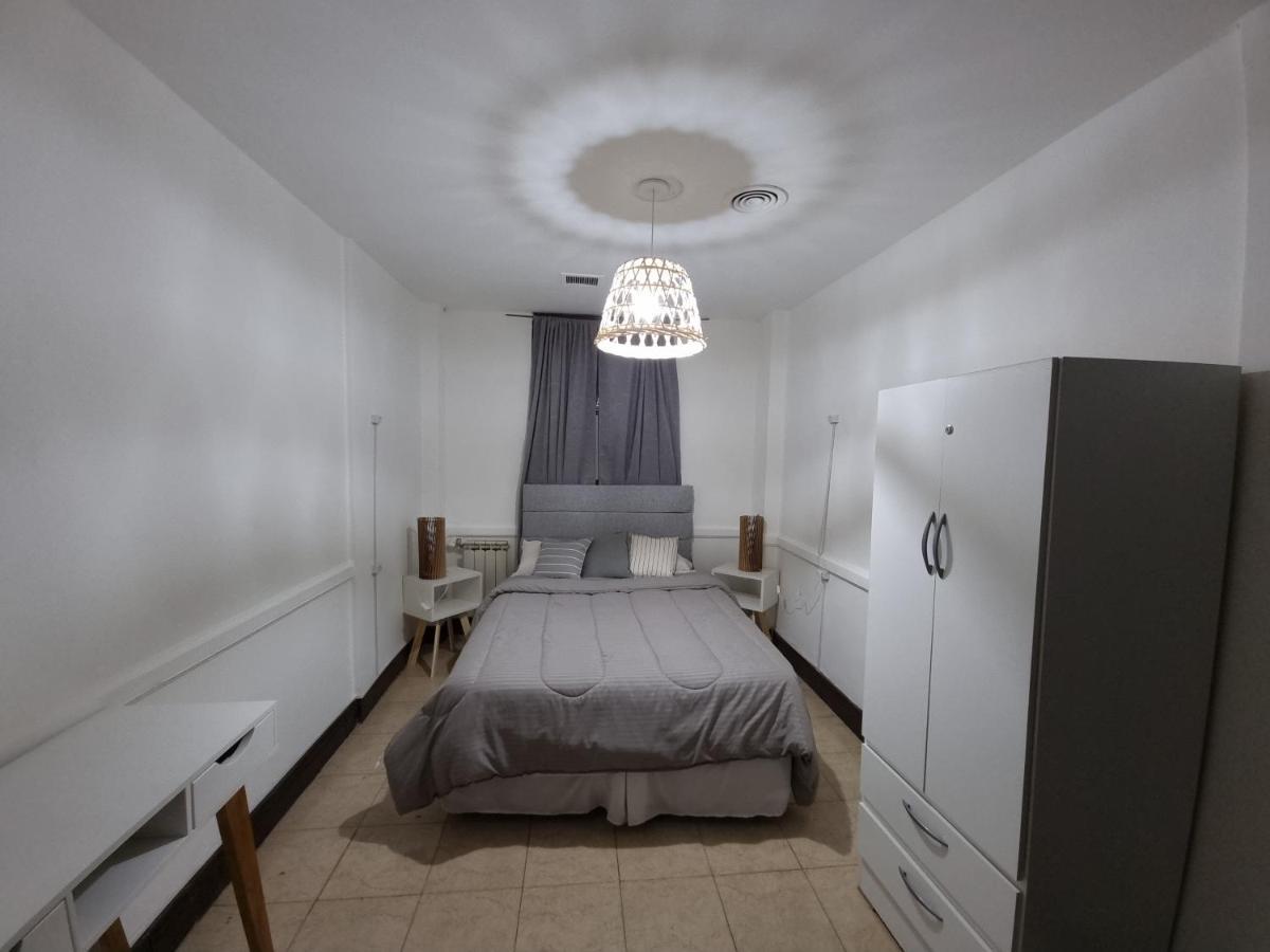 Katana Capsule Hostel Мендоса Экстерьер фото